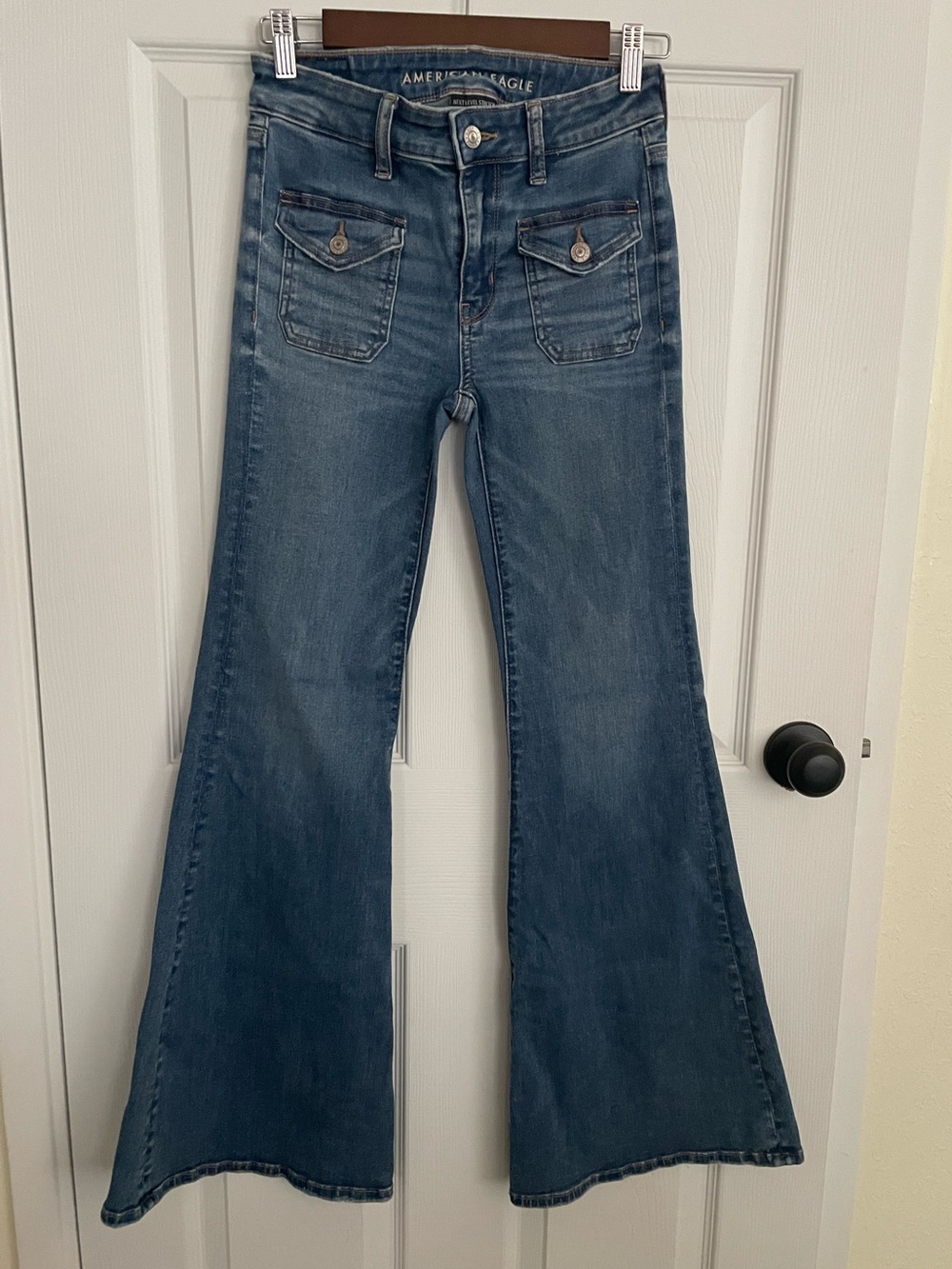 American Eagle High Waisted Festival Flare Jeans Western Flap Pocket Sz 2